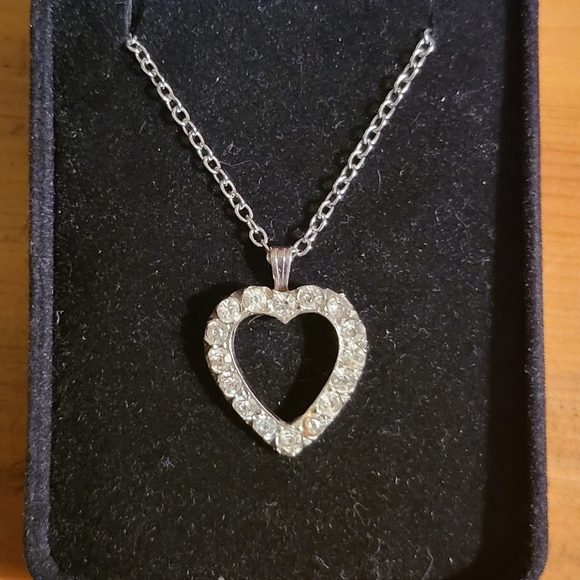 BEAUTIFUL VINTAGE HEART SILVER TONE NECKLACE! ☆☆3FOR$25☆☆ - Picture 3 of 5